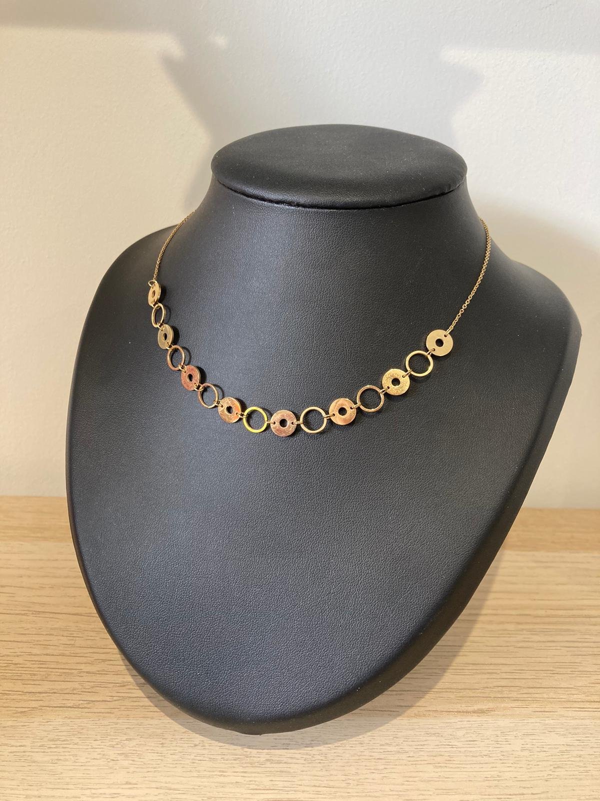 Collier Fin Plaqué Or avec Anneaux et Donuts Dorés
